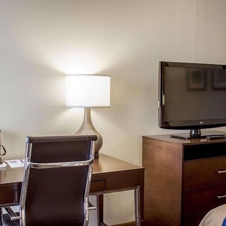 Comfort Inn & Suites Fuquay Varina Екстериор снимка